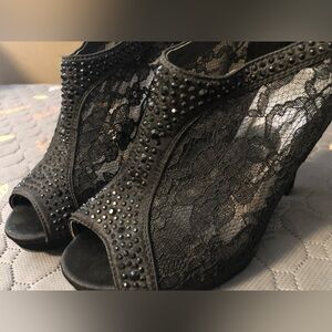 Michaelangelo Black Lace Peep-Toe Studded Wedges